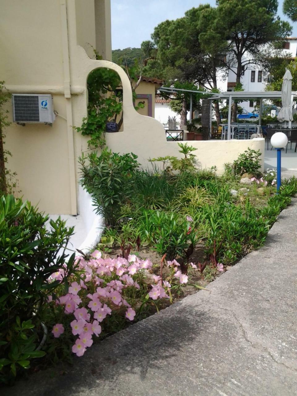 Maistrali Studios Koukounaries Exterior foto
